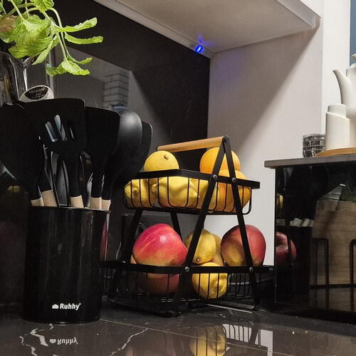 Cos pentru Fructe, cu doua etajere, servire, decor, din metal, maner din lemn, rezistenta ridicata, universal, aerisire ridicata, Negru