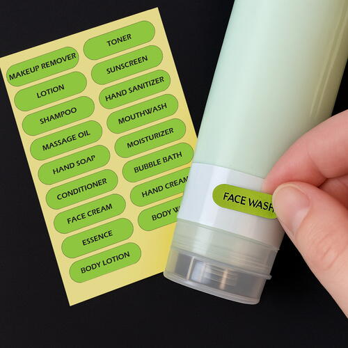 Set 4 recipiente de calatorie, Capacitate 90 ml, Inchidere etansa, Autocolante incluse, Geanta depozitare, PVC/silicon