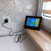 Set Statie meteo fara fir si Transmitator exterior, Ecran mare LCD color, Prognoza meteo, Presiune atmosferica, Temperatura si umiditate interior si exterior, Calendar perpetuu, Ceas electronic cu alarma, Alimentare la retea si baterii