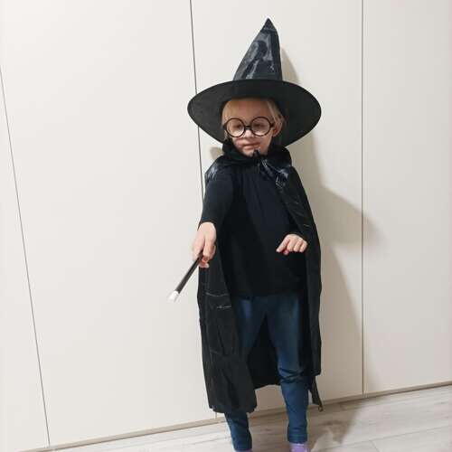Costum De Halloween Pentru Copii, Magician - tip Harry Potter, 4 piese, Pelerina, Bagheta, Palarie si Ochelari