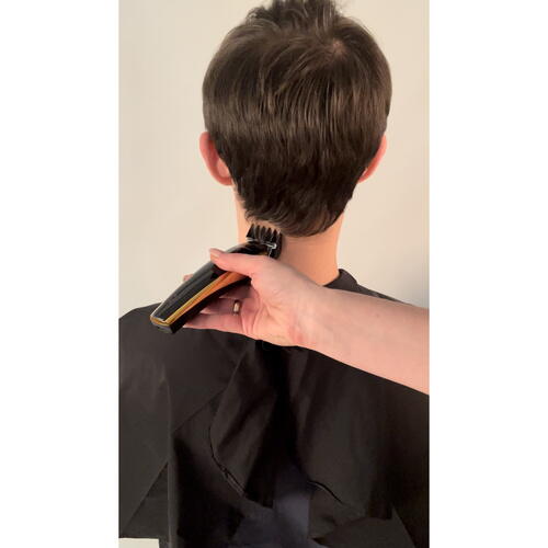 Masina de Tuns Barba si Parul 10 in 1, Autonomie 60 min, Nas, Urechi, Suport, Acumulator