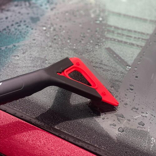 Racleta Auto Telescopica ,Lungime Reglabila de la 86 la 103 cm, Eficineta si Rezistenta, Razuitoare Detasabila, Prietenos cu Vopseaua Masinii, Negru/Rosu