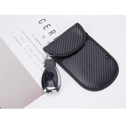 Set 2 husa protectie antifurt pentru chei si carduri, Cu carabiniera, Inchidere velcro, Neagra, Blocarea undelor radio 10 - 30 kHz, 9 x 13/ 8.5 x 13 cm